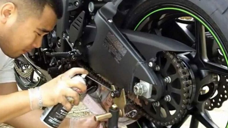chain lube motorcycle buying guide