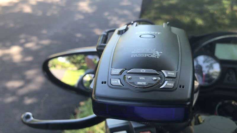 5 Best Motorcycle Radar Detectors Reviewed | BikersRights