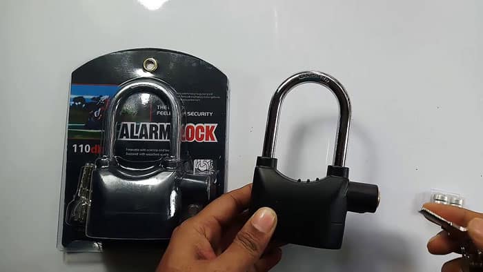 Motorcycle-Alarm-Lock