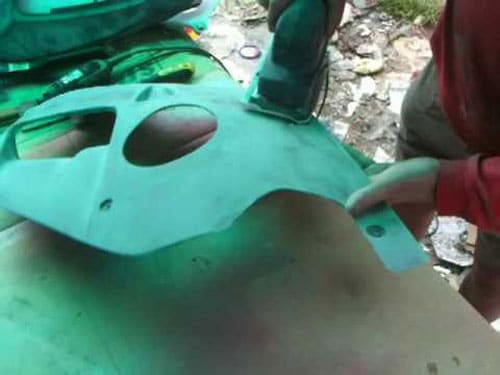 Sanding-the-fairings