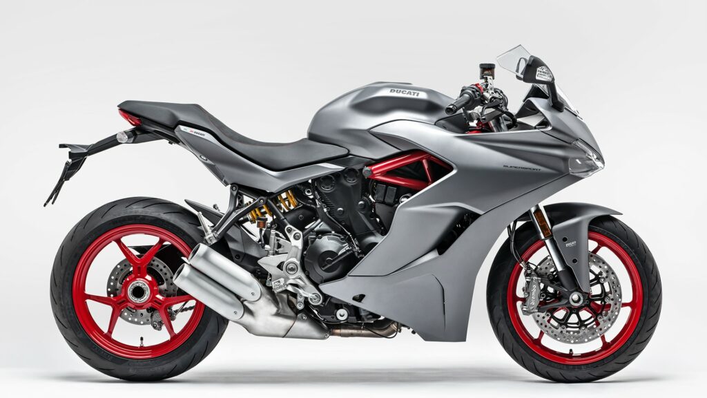 9 Best Sport Touring Motorcycle (2020)