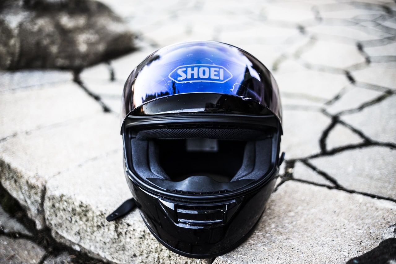 9 Best Full-Face Motorcycle Helmet Reviews (for 2023)