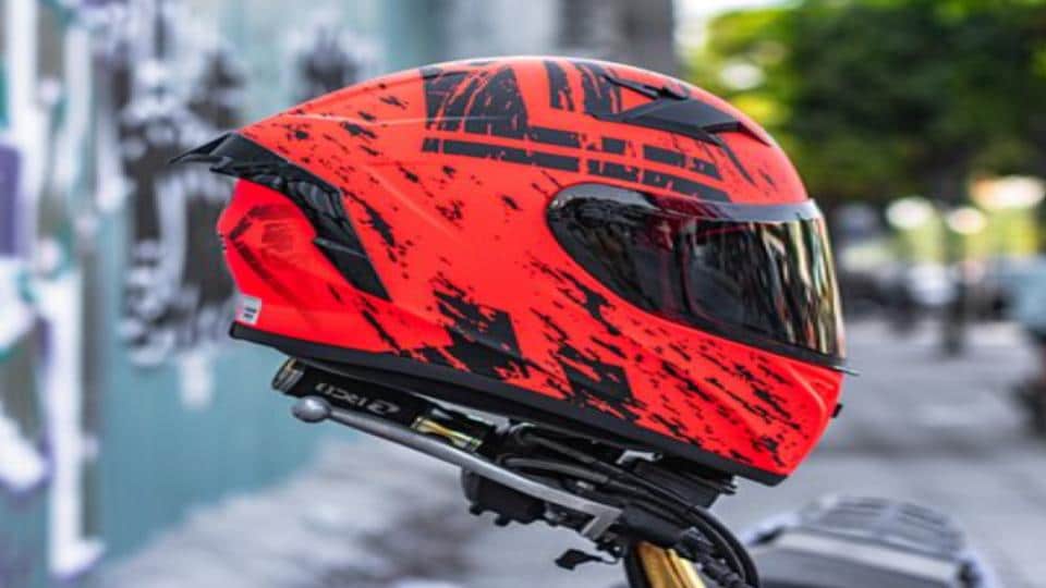 motorcycle helmet with tinted visor
