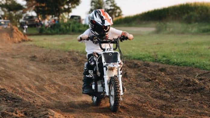 Best Dirt Bikes For 10-Year-Olds 2023 [Reviewed]
