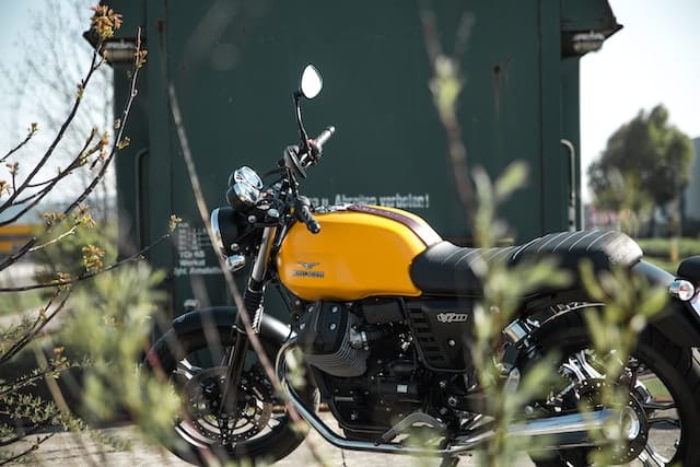 Moto Guzzi V9 Bobber