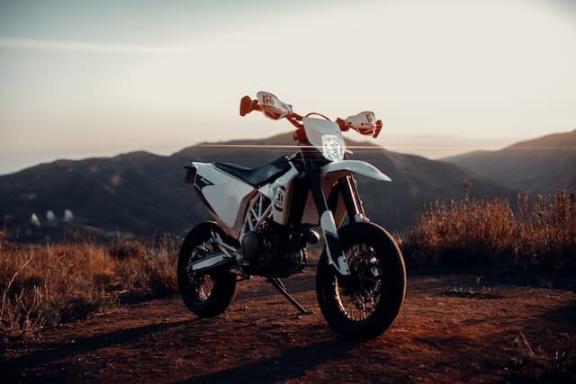 Top 10 Best Dirt Bike Stand in 2023 [Expert Review]