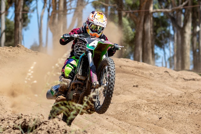 Dirt Bike Gear Upshifting