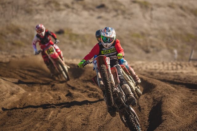 How to Wheelie a Dirt Bike On Your First Try [Easiest Way]