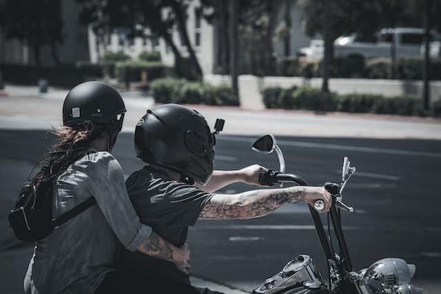 How To Ride As A Passenger On A Motorcycle Practical Tips how-to-ride-as-a-passenger-on-a-motorcycle-practical-tips