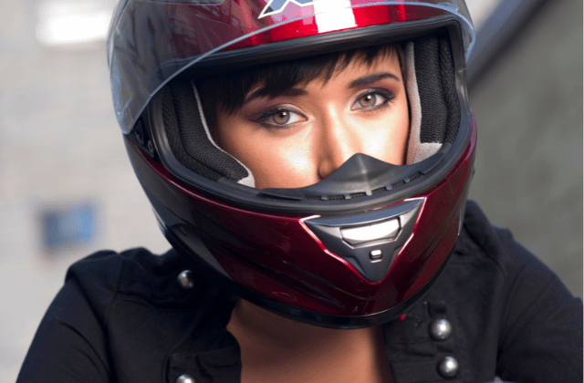 Full-face motorcycle helmet